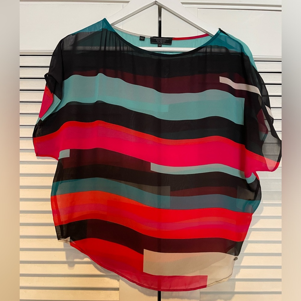 Guess Top